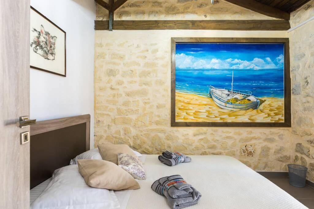 Villa Proto Helidoni - A Cozy Beachfront Villa Petres  Exterior foto